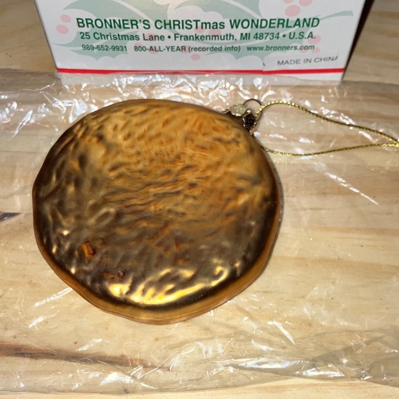 Hand Blown Glass Chocolate Chip Cookie Ornament Holiday Ornament New - Picture 2 of 3